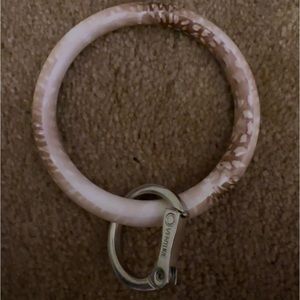 Fawn print o venture key holder